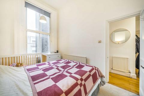 2 bedroom flat for sale, Campden Grove, London W8