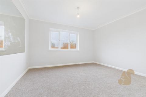 2 bedroom apartment for sale, East Road, Colchester CO5
