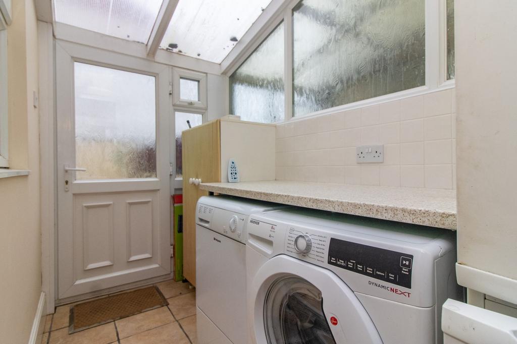 Lean on utility area