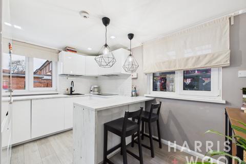 3 bedroom semi-detached house for sale, Hawthorn Drive, Ipswich, Suffolk, IP2