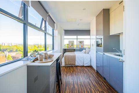 1 bedroom apartment to rent, Chester Road, Manchester M16