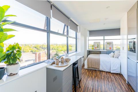 1 bedroom apartment to rent, Chester Road, Manchester M16