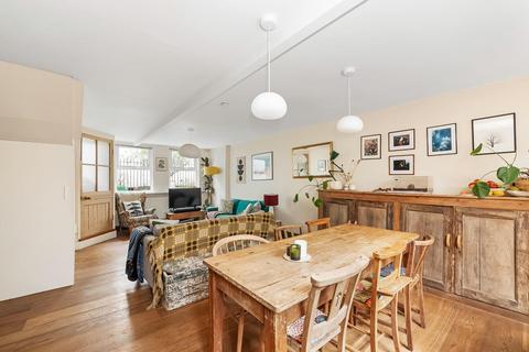 2 bedroom house for sale, Honey Mews, West Norwood, SE27