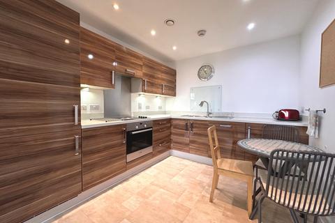2 bedroom flat to rent, Empress Heights, College Street, SO14