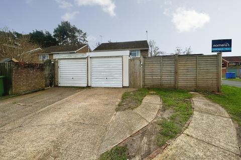 undefined, Holland Pines, Bracknell, Berkshire