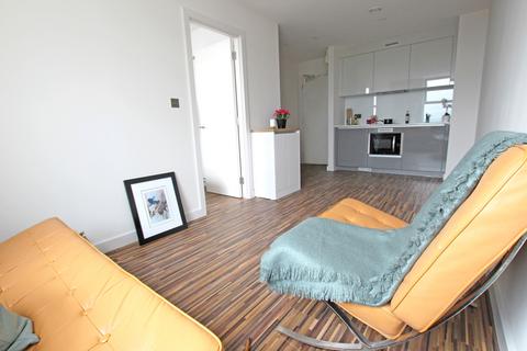 1 bedroom apartment to rent, Chester Road, Manchester M16