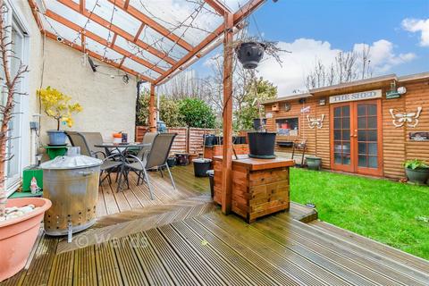 3 bedroom terraced house for sale, Grasmere Road, Bexleyheath DA7