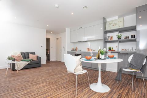 1 bedroom apartment to rent, Chester Road, Manchester M16