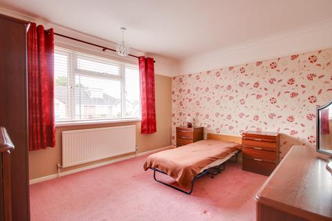 undefined, SHOLING! NO CHAIN! GARAGE! TWO DOUBLE BEDROOMS! NEAT GARDEN!