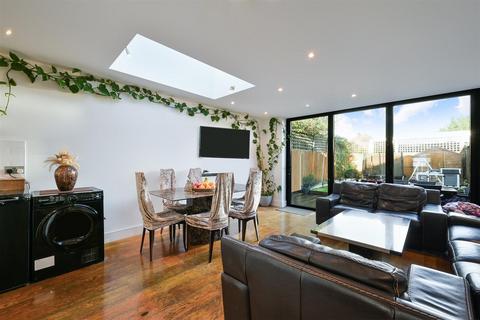 undefined, Diceland Road, Banstead