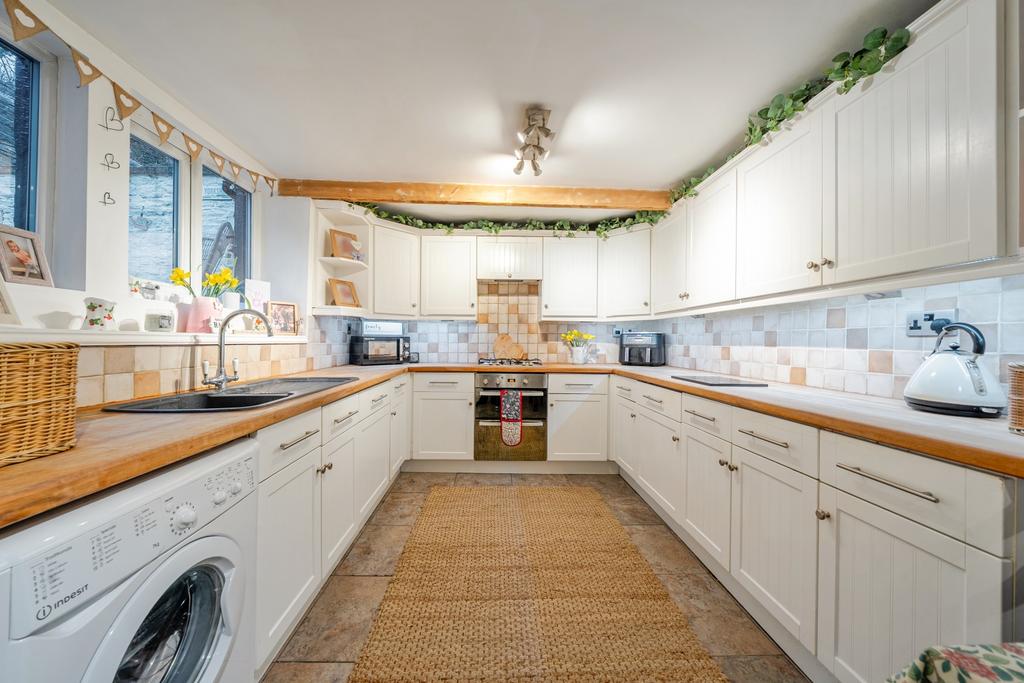 Kitchen diner