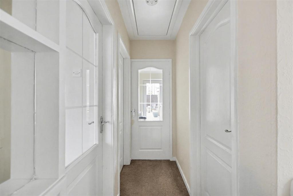 Hallway 1.jpeg