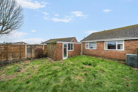 2 bedroom bungalow for sale, Elm Road, St. Marys Bay, Romney Marsh, Kent, TN29