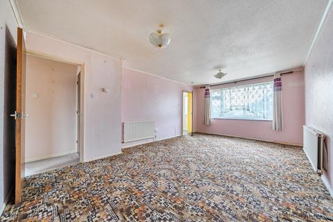 2 bedroom bungalow for sale, Elm Road, St. Marys Bay, Romney Marsh, Kent, TN29