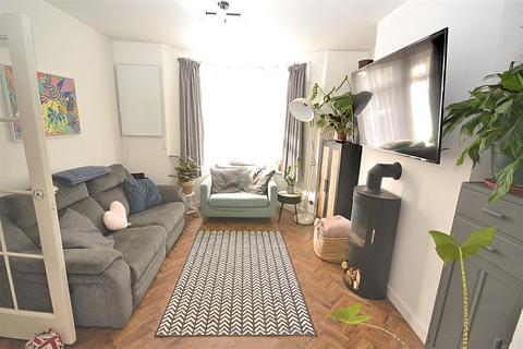 4 bedroom terraced house for sale, Alexandra Road, Dorchester