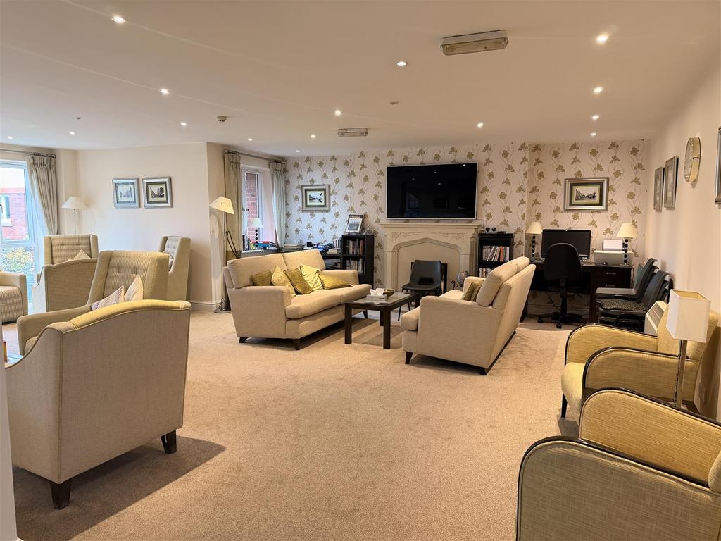 Communal Lounge