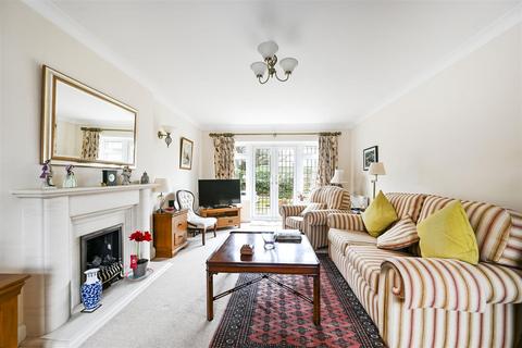 undefined, Deepdene, Ingatestone CM4