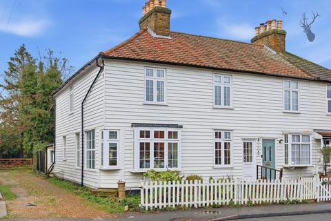 Lambourne Road, Chigwell, IG7