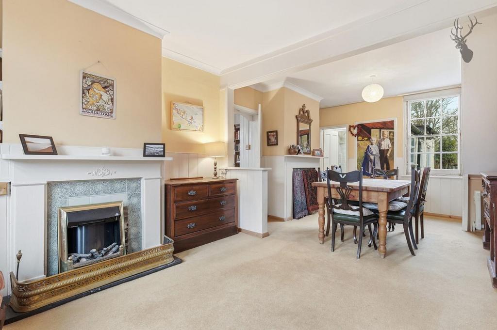 Dining room, fireplace