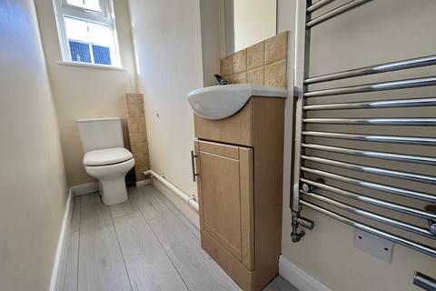 3 bedroom terraced house to rent, Coach Mews, Billericay