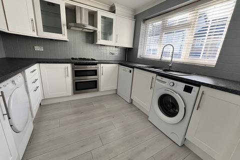 3 bedroom terraced house to rent, Coach Mews, Billericay