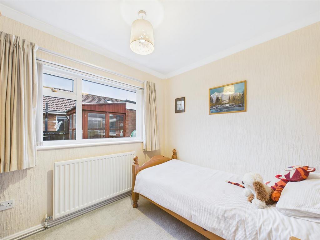 Bed 3.jpg