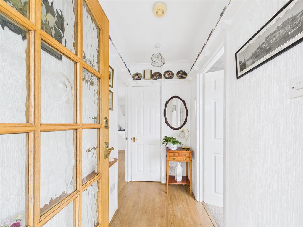 Hallway.jpg
