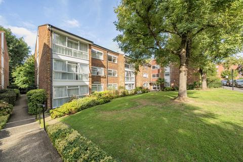 2 bedroom flat to rent, Aran Drive, Stanmore HA7