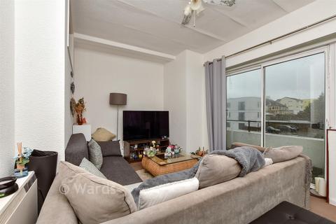 2 bedroom apartment for sale, Northumberland Avenue, Cliftonville, Margate, Kent