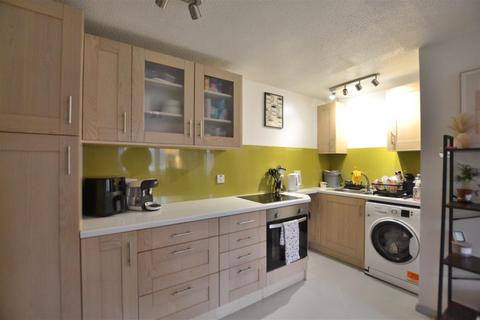 undefined, Swan Way, Fleet GU51