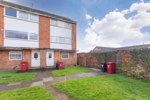 2 bedroom maisonette for sale, Harrogate Court, Langley SL3