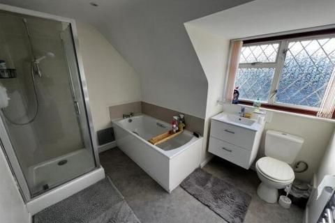 2 bedroom detached house to rent, Deepdene Lane, Bournemouth