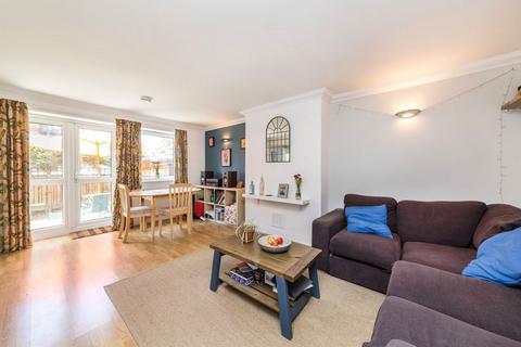 2 bedroom flat for sale, Leigham Court Road, London SW16