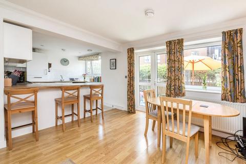 2 bedroom flat for sale, Leigham Court Road, London SW16
