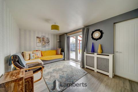 3 bedroom end of terrace house for sale, Sandhurst Close, Church Hill North, B98