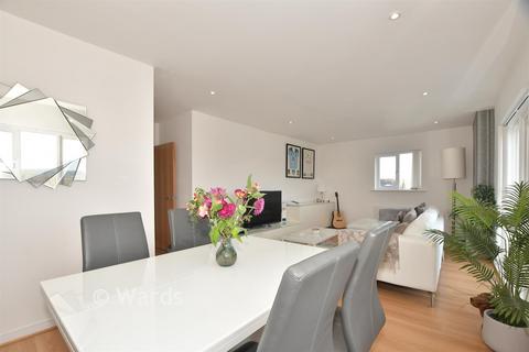 2 bedroom apartment for sale, Westwood Drive, Canterbury, Kent