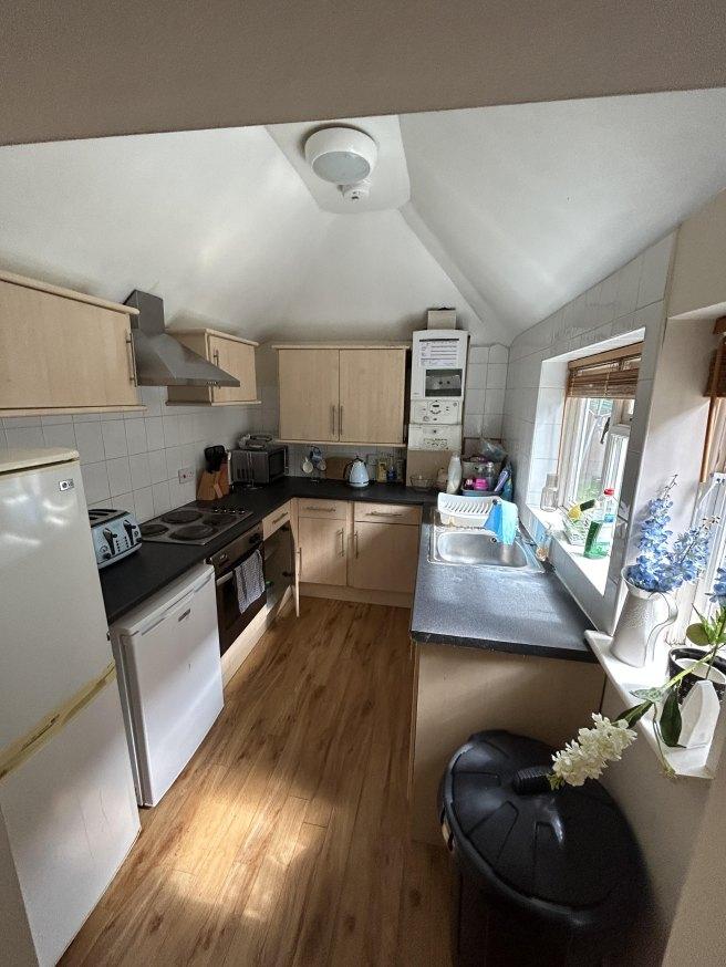 Waterloo-road-kt19-8ax-1040021