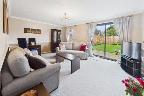 3 bedroom semi-detached house for sale, Wentworth Close, Longlevens, Gloucester