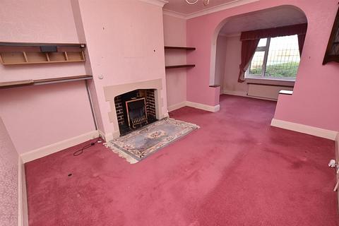 3 bedroom semi-detached house for sale, Gloucester Avenue, Grimsby DN34