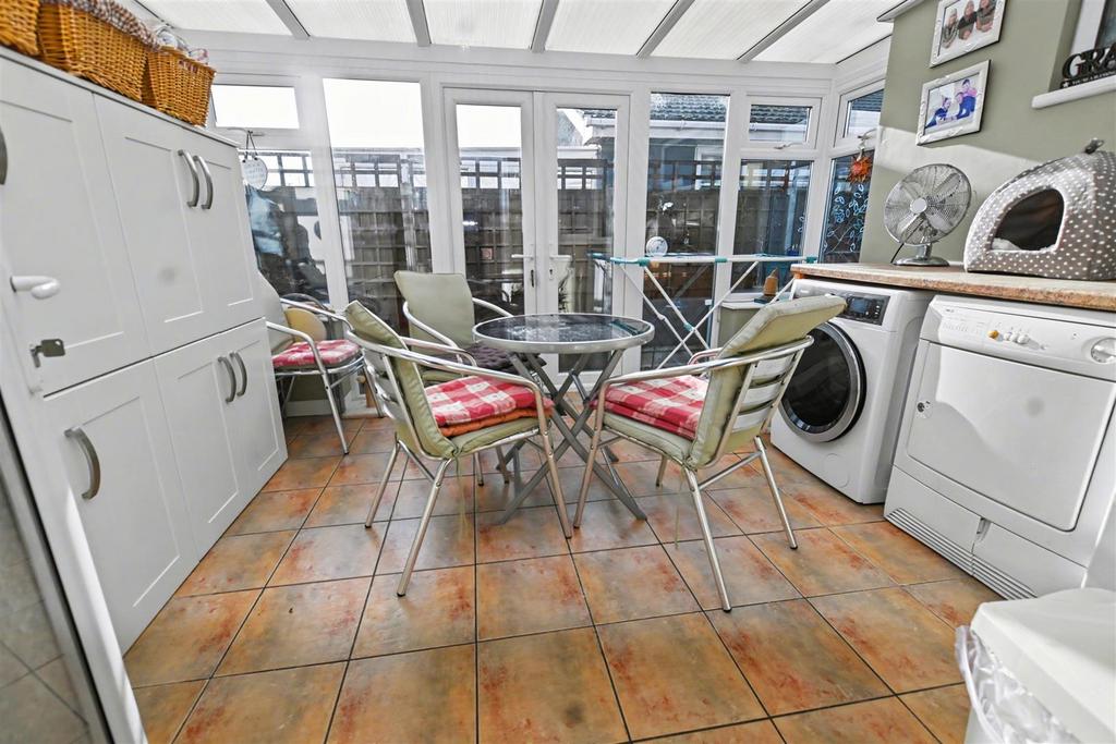 Conservatory / Utility Area
