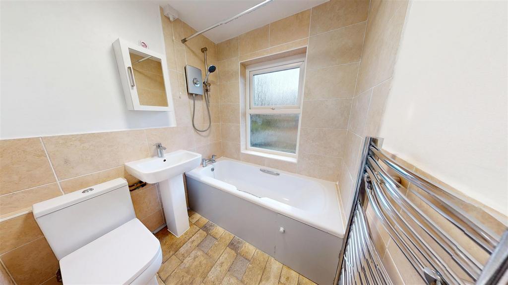 Glendower Court 2,  Bathroom.jpg