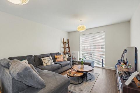 2 bedroom flat for sale, Pilots View, Chatham ME4