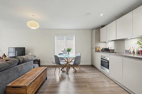 2 bedroom flat for sale, Pilots View, Chatham ME4