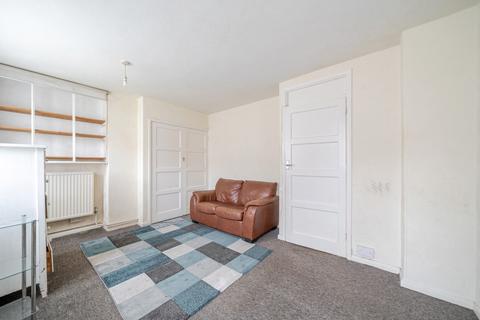 undefined, Armfield Crescent, Mitcham CR4