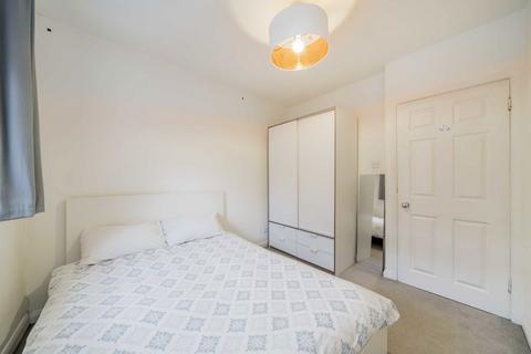 2 bedroom flat for sale, Tierney Road, London SW2