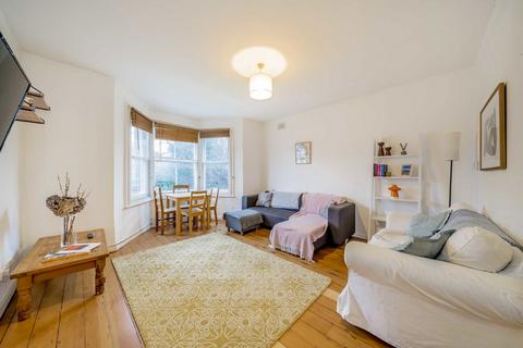 2 bedroom flat for sale, Tierney Road, London SW2