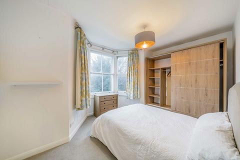 2 bedroom flat for sale, Tierney Road, London SW2