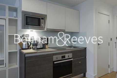 undefined, Station Road, Hayes UB3