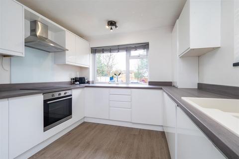 undefined, Overton Road, Sutton