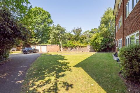 undefined, Overton Road, Sutton